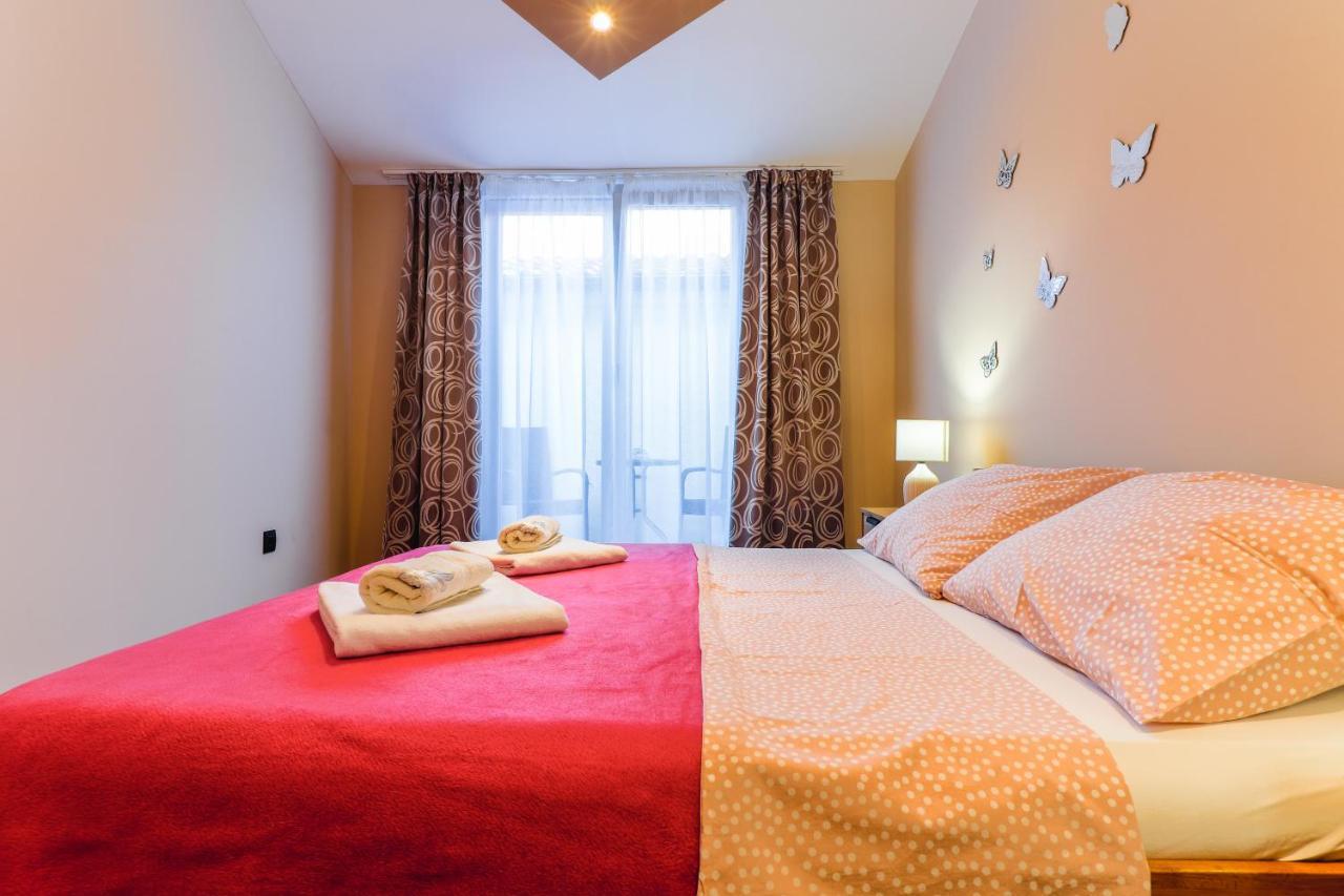 Apartman Lena Vrsar Exterior photo